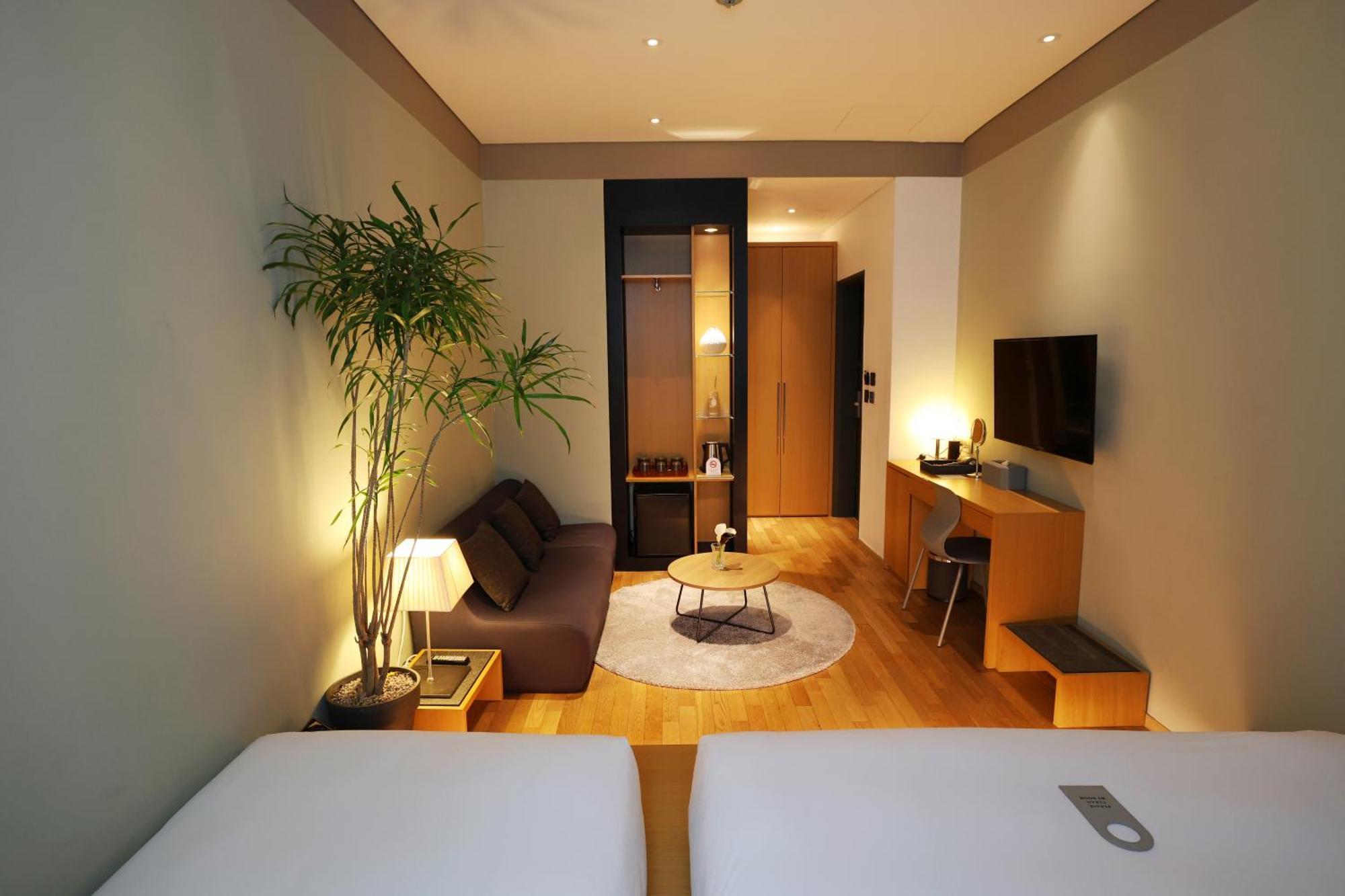 Seoul Hotel Shinshin Myeongdong Zewnętrze zdjęcie