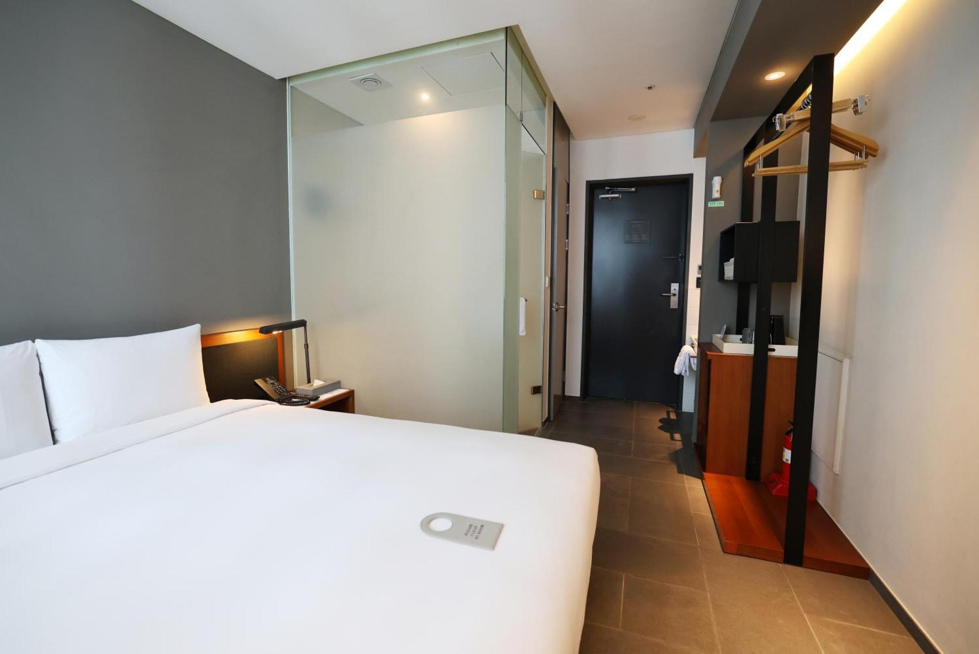 Seoul Hotel Shinshin Myeongdong Zewnętrze zdjęcie