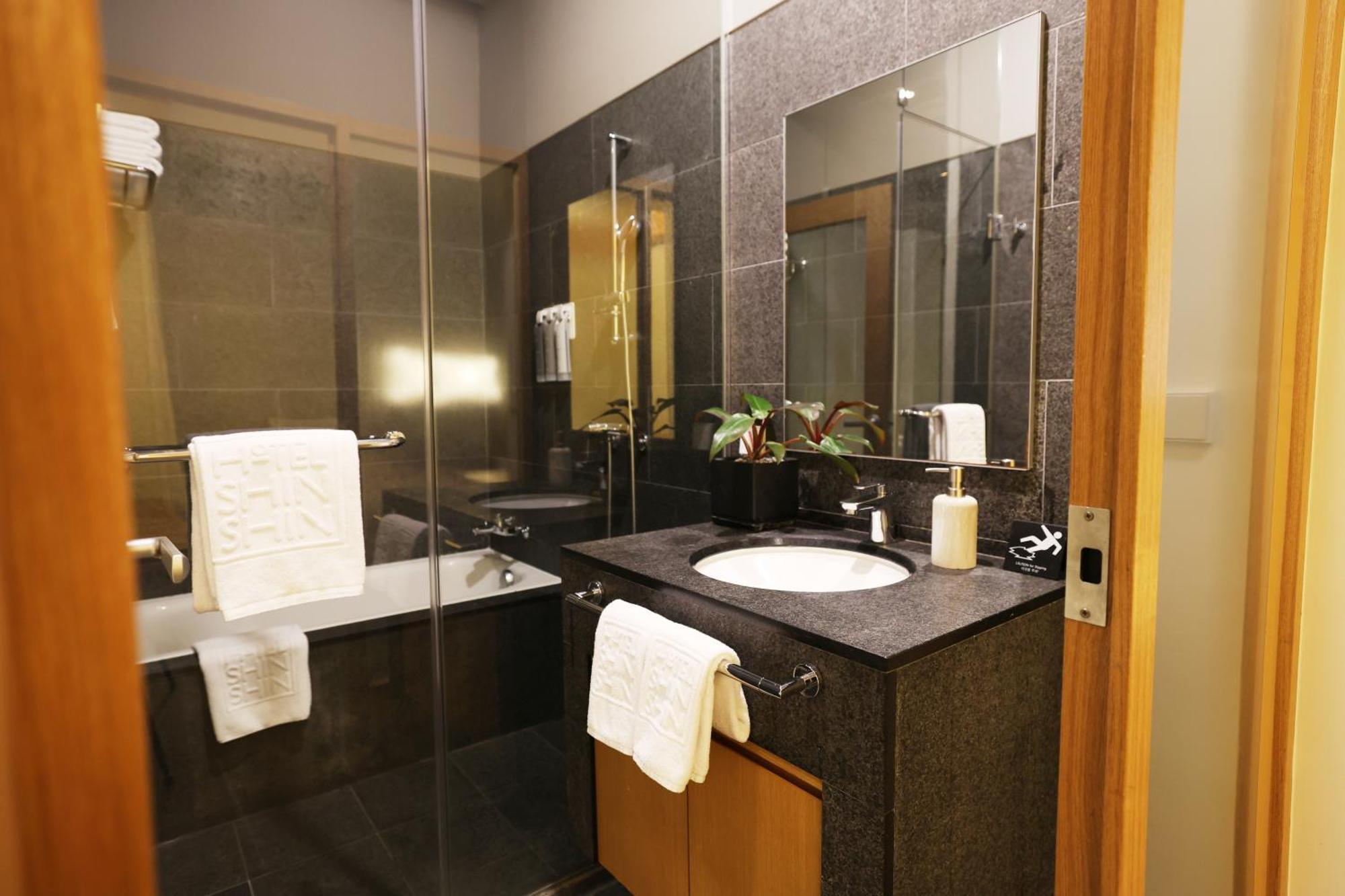 Seoul Hotel Shinshin Myeongdong Zewnętrze zdjęcie