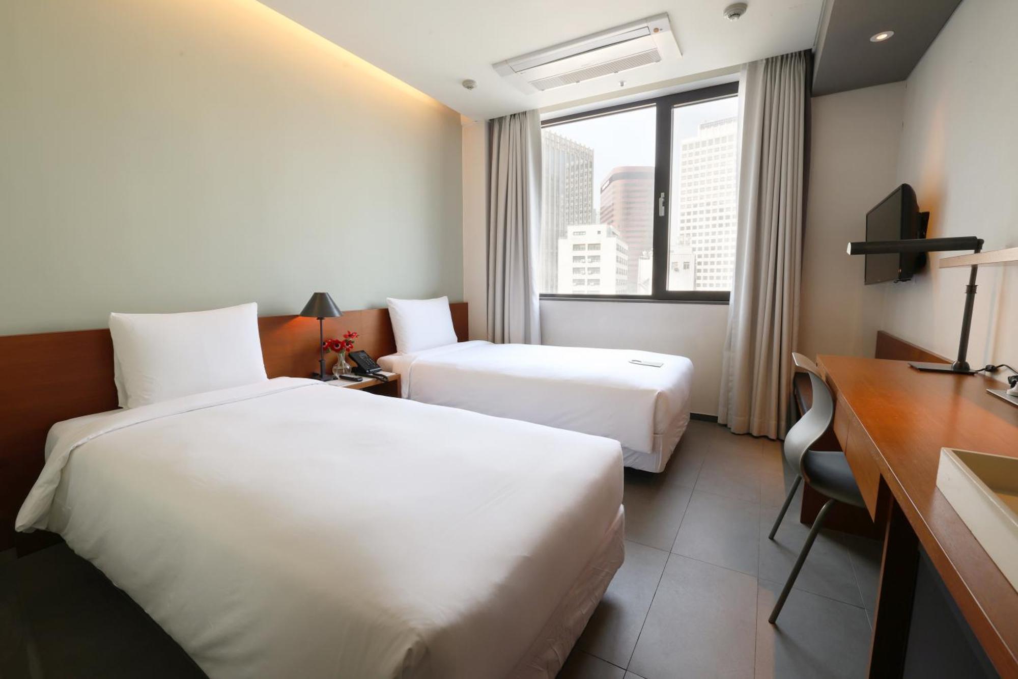 Seoul Hotel Shinshin Myeongdong Zewnętrze zdjęcie