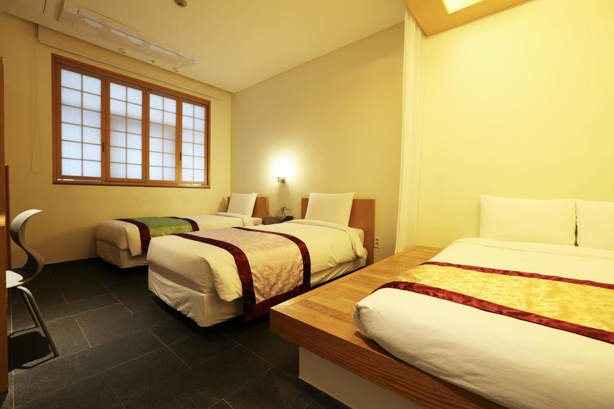 Seoul Hotel Shinshin Myeongdong Zewnętrze zdjęcie