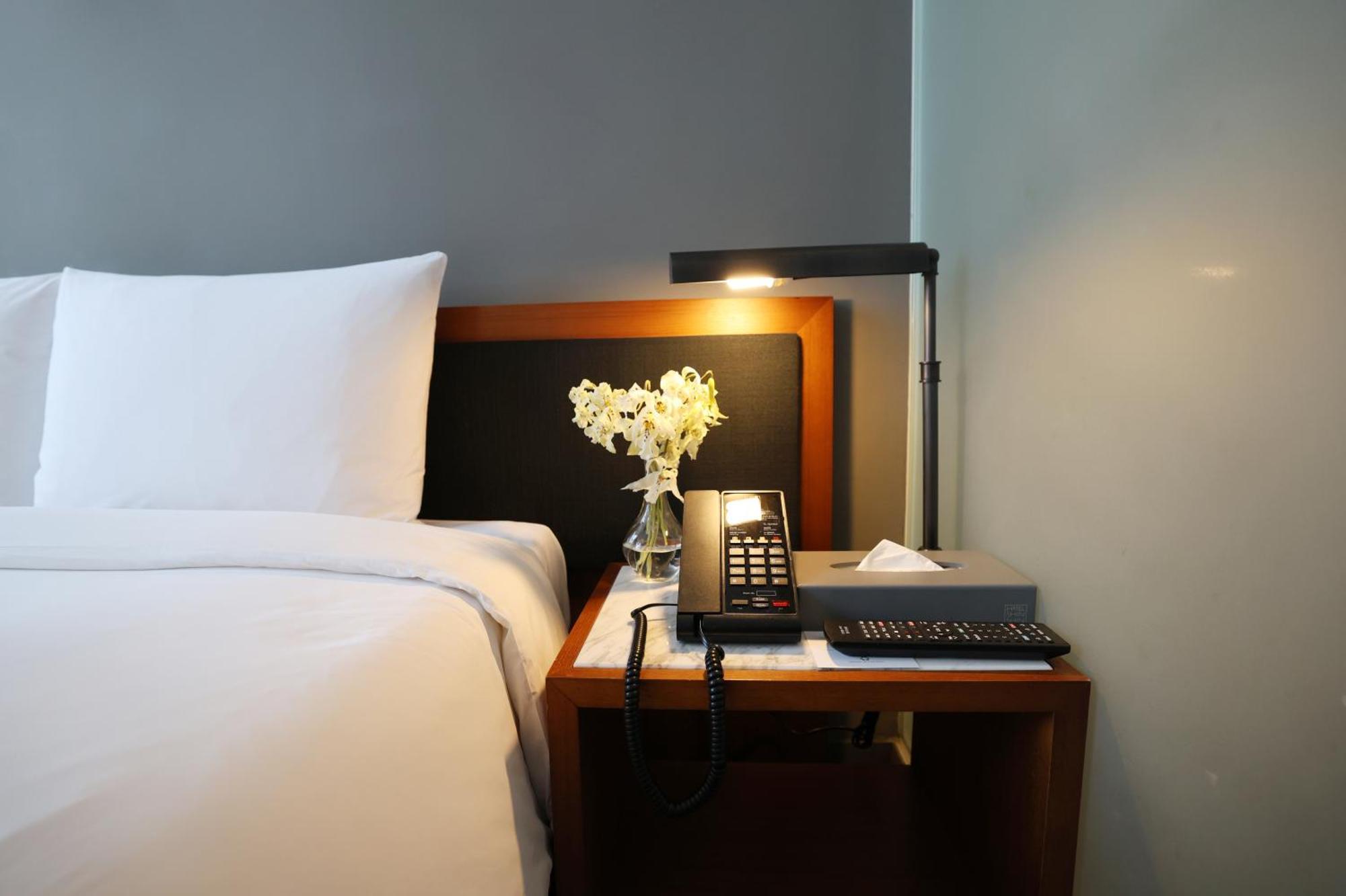 Seoul Hotel Shinshin Myeongdong Zewnętrze zdjęcie