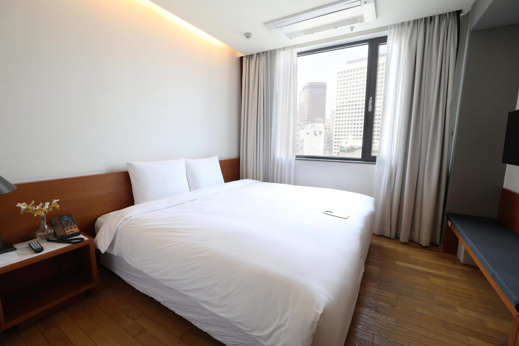Seoul Hotel Shinshin Myeongdong Zewnętrze zdjęcie